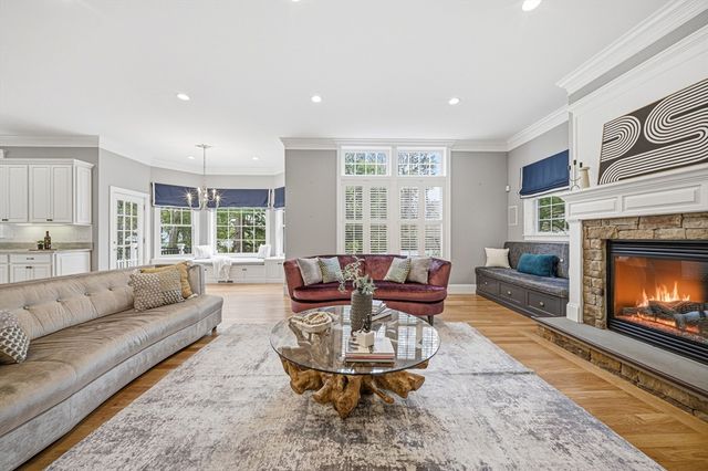 24 Normandy Rd, Lexington, MA 02421