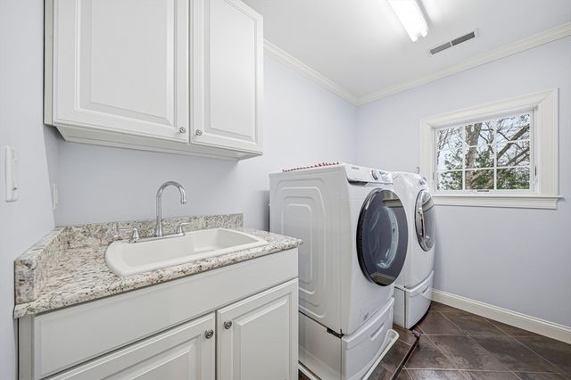24 Normandy Rd, Lexington, MA 02421