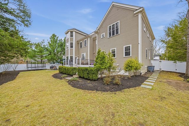 24 Normandy Rd, Lexington, MA 02421