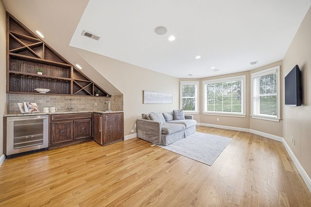 24 Normandy Rd, Lexington, MA 02421
