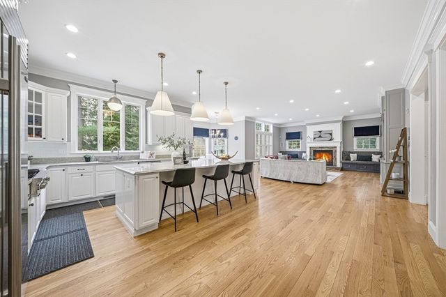 24 Normandy Rd, Lexington, MA 02421