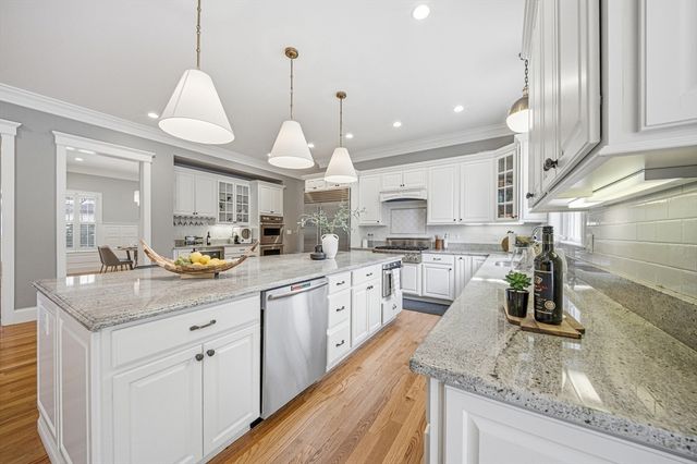 24 Normandy Rd, Lexington, MA 02421