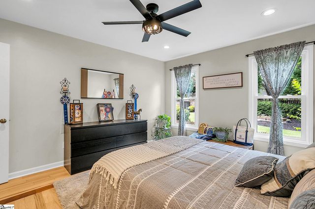 407 Two Gait Lane, Simpsonville, SC 29680