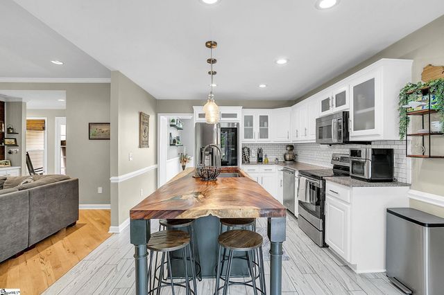 407 Two Gait Lane, Simpsonville, SC 29680