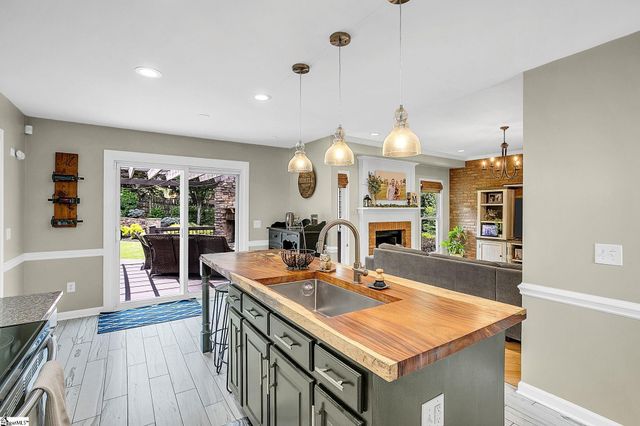 407 Two Gait Lane, Simpsonville, SC 29680