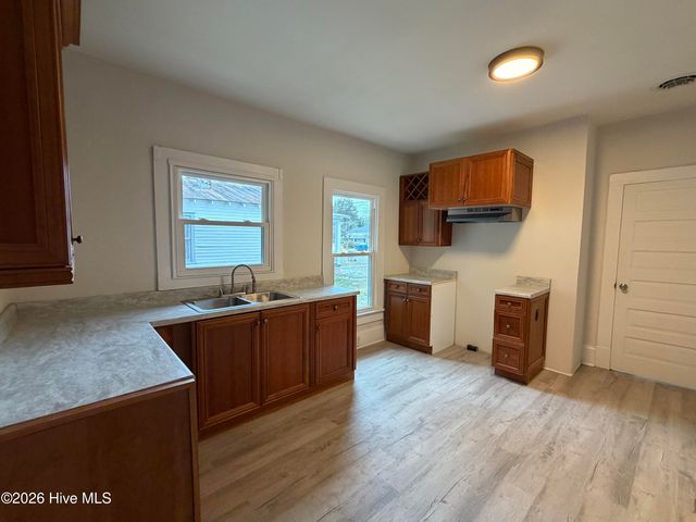 905 Chestnut Street, Tarboro, NC 27886