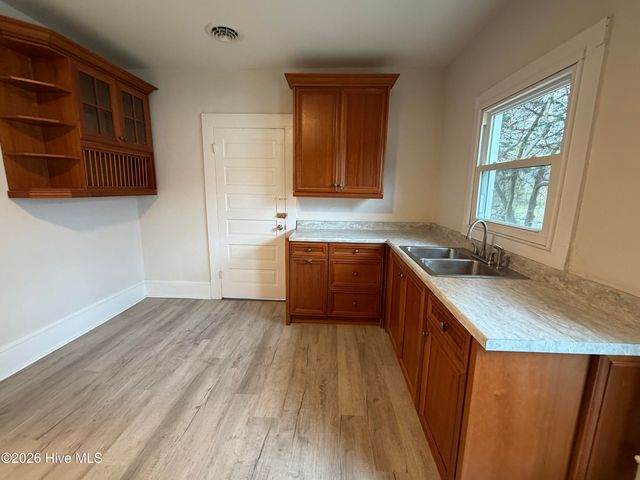 905 Chestnut Street, Tarboro, NC 27886