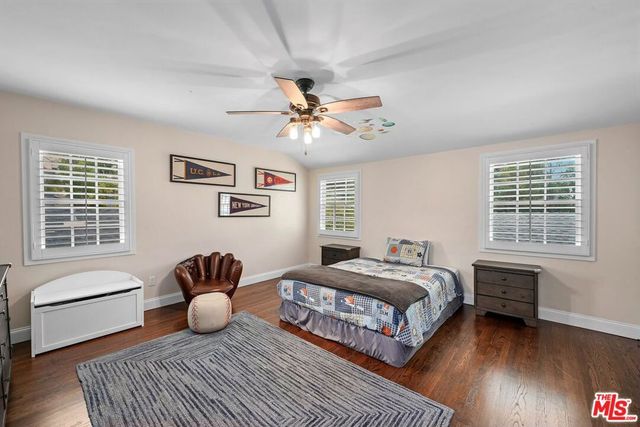 15434 Sutton Street, Sherman Oaks, CA 91403