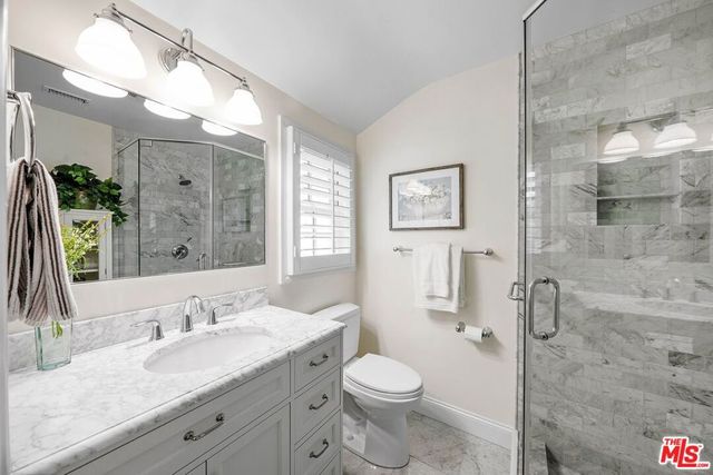 15434 Sutton Street, Sherman Oaks, CA 91403