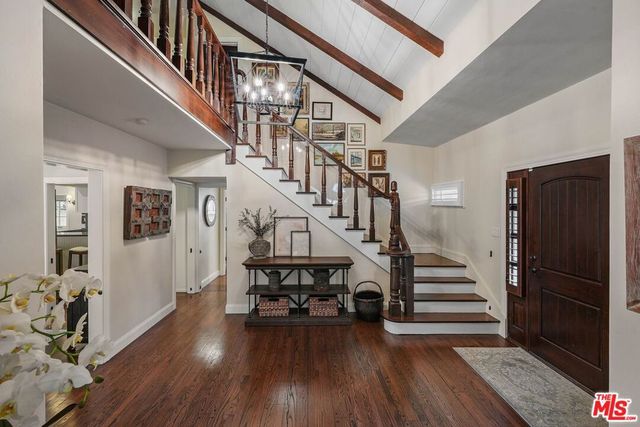 15434 Sutton Street, Sherman Oaks, CA 91403