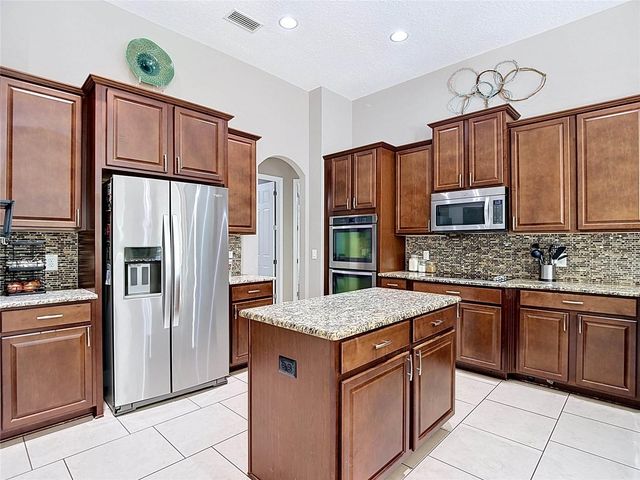 15401 AZRA DRIVE, Odessa, FL 33556