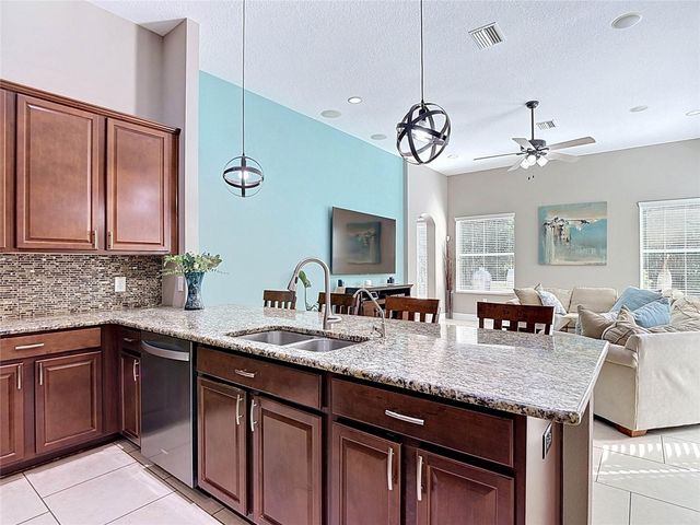 15401 AZRA DRIVE, Odessa, FL 33556