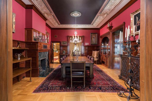 3432 N Lake DRIVE, Milwaukee, WI 53211