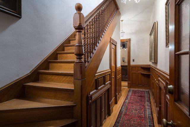 3432 N Lake DRIVE, Milwaukee, WI 53211