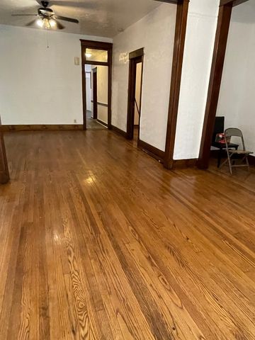 2724 W Flournoy Street, Chicago, IL 60624