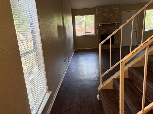 1907 Townesouth CIR A, Austin, TX 78741