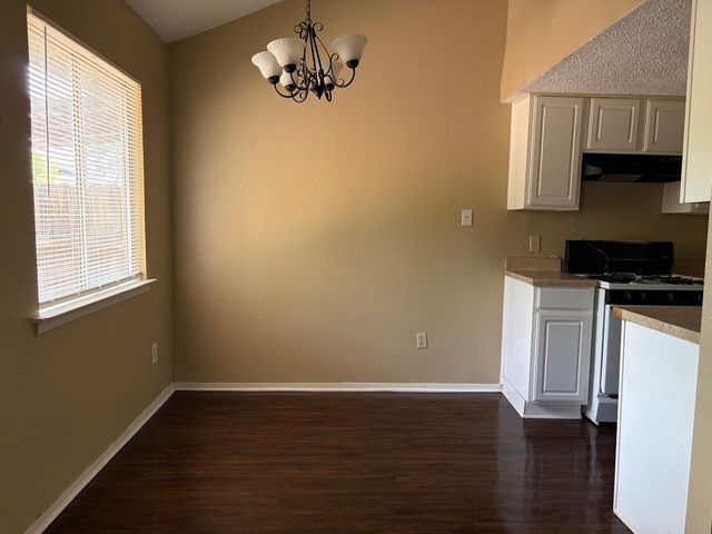 1907 Townesouth CIR A, Austin, TX 78741