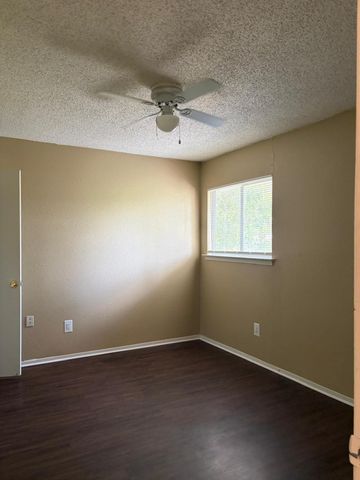 1907 Townesouth CIR A, Austin, TX 78741