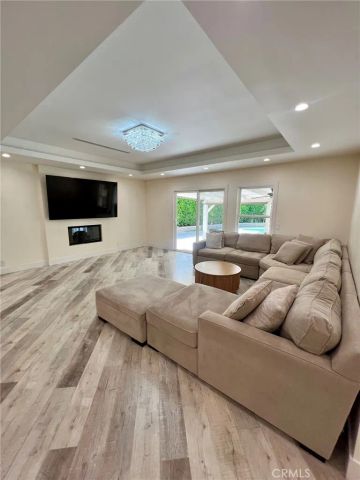 17161 Vintage, Northridge, CA 91325