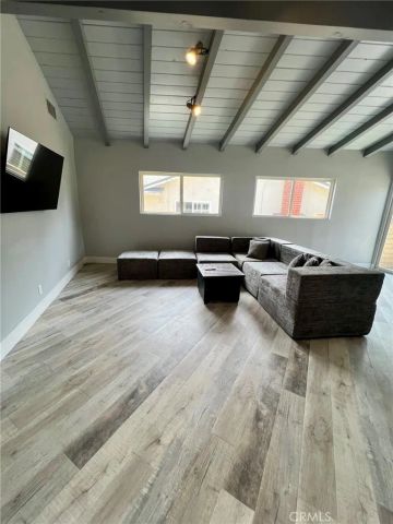 17161 Vintage, Northridge, CA 91325