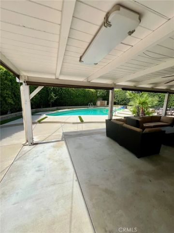 17161 Vintage, Northridge, CA 91325
