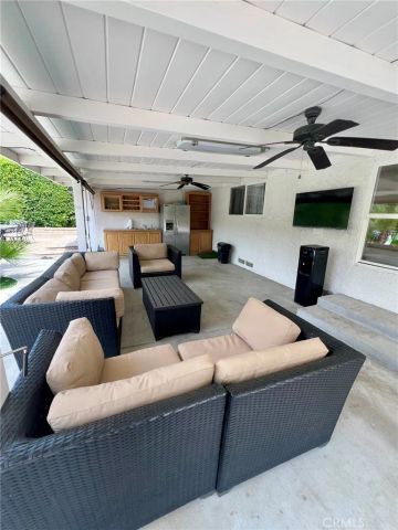 17161 Vintage, Northridge, CA 91325