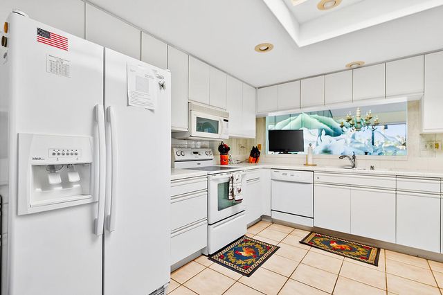 76080 Palm Valley Drive, Palm Desert, CA 92211