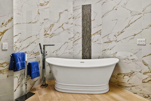 76080 Palm Valley Drive, Palm Desert, CA 92211