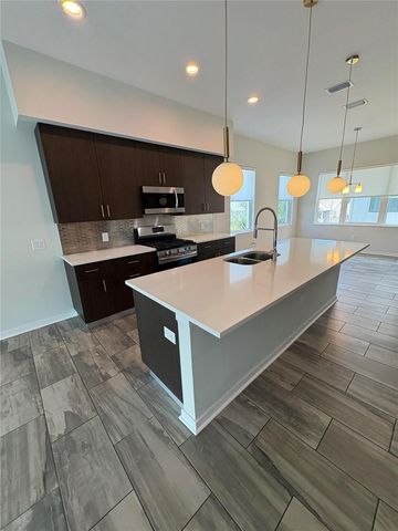 343 8TH STREET N, St Petersburg, FL 33701