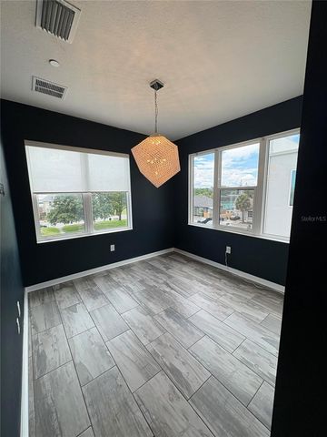343 8TH STREET N, St Petersburg, FL 33701