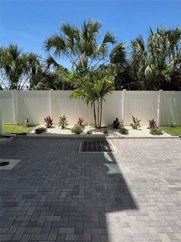 343 8TH STREET N, St Petersburg, FL 33701