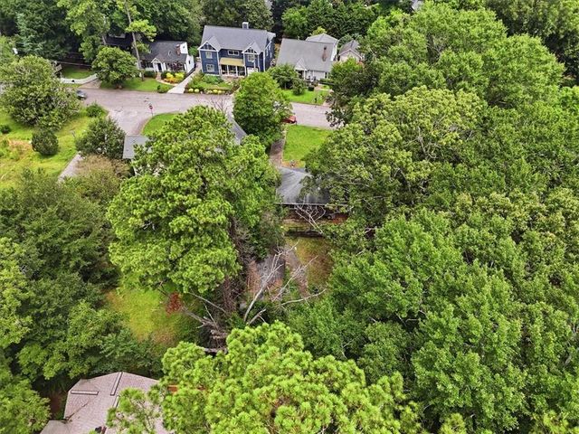 2741 E Pharr Road NE, Atlanta, GA 30317