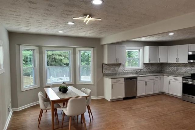 1516 Chase Court, Riverdale, GA 30296