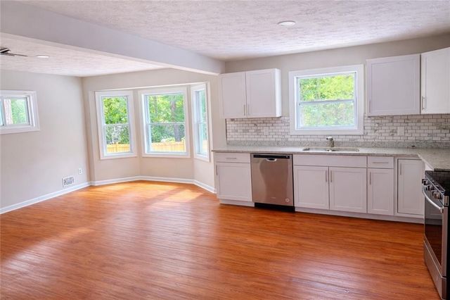 1516 Chase Court, Riverdale, GA 30296