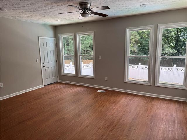 1516 Chase Court, Riverdale, GA 30296