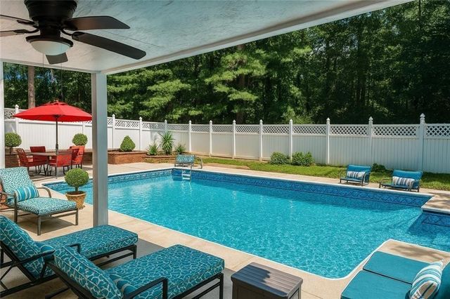 1516 Chase Court, Riverdale, GA 30296