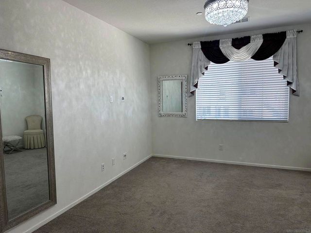 1390 SANTA VICTORIA Rd 6, Chula Vista, CA 91913