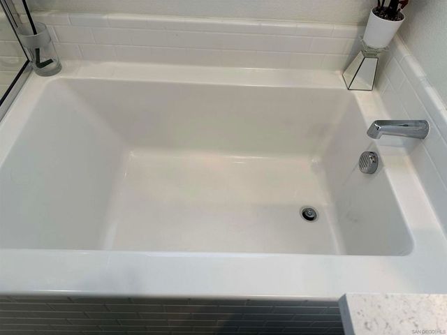 1390 SANTA VICTORIA Rd 6, Chula Vista, CA 91913