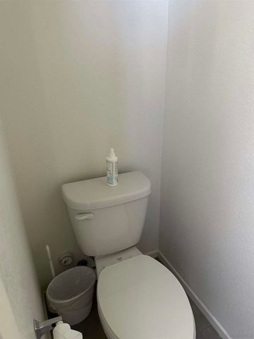 1390 SANTA VICTORIA Rd 6, Chula Vista, CA 91913