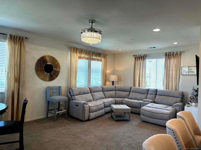 1390 SANTA VICTORIA Rd 6, Chula Vista, CA 91913