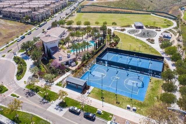 1390 SANTA VICTORIA Rd 6, Chula Vista, CA 91913