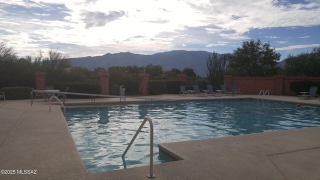 14582 N Alamo Canyon Drive, Oro Valley, AZ 85755