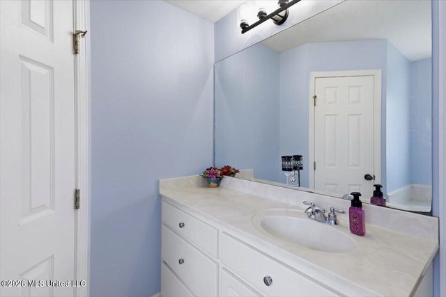 261 Cherry Bark Drive, Brandon, MS 39047