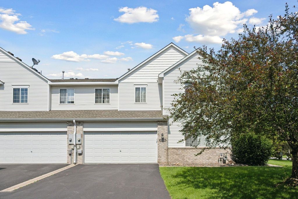 2255 119th Circle NE, Blaine, MN 55449
