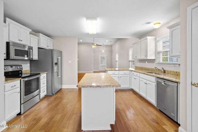 5921 Foxdale Loop, Southaven, MS 38672