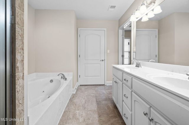 5921 Foxdale Loop, Southaven, MS 38672