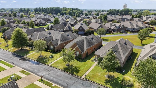 5921 Foxdale Loop, Southaven, MS 38672