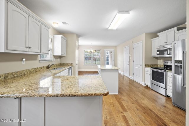 5921 Foxdale Loop, Southaven, MS 38672