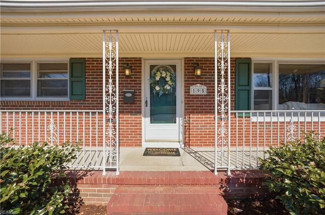 195 Beechmont DR, Newport News, VA 23608