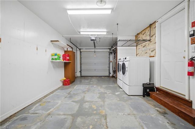 195 Beechmont DR, Newport News, VA 23608